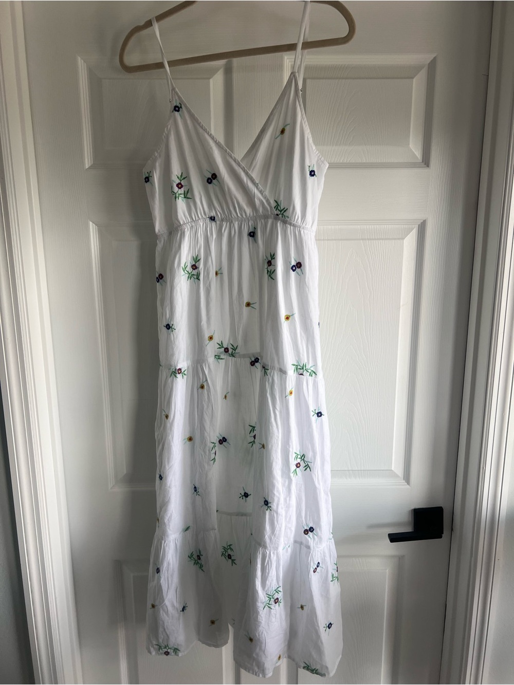 En Créme White Embroidered Summer Dress